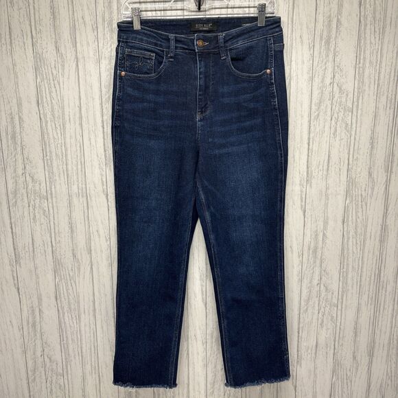 Judy Blue Denim - Womens Size 7/28 Judy Blue Cropped Straight Jeans EUC